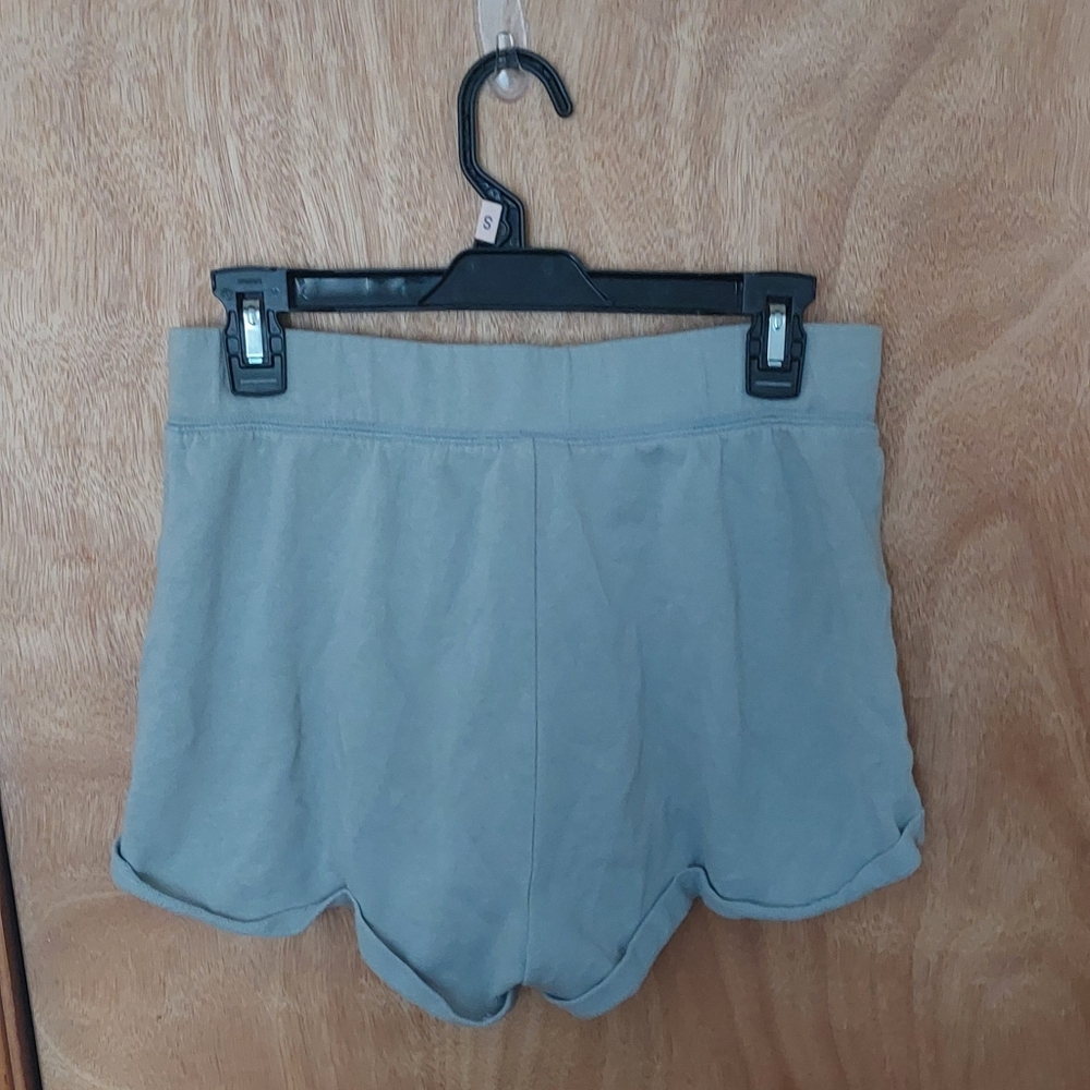 PINK VS "LOVE PINK" Shorts - Picture 2 of 5